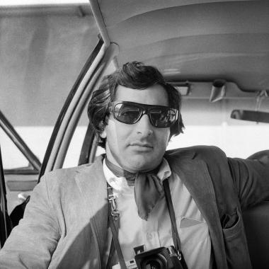 Jim Marshall in the back of a limo on tour with The Mamas & The Papas 1967